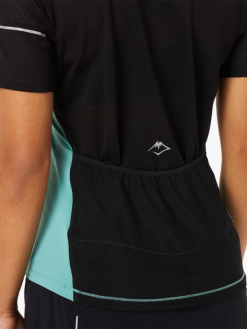 Asics Fujitrail Top 18 Asics Fujitrail Top -Lee Butikk as 2012b927 303 220217 4