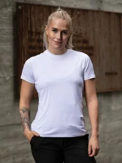 Craft Adv Essence Short Sleeve Tee -Lee Butikk cr 1909984 900000 210901 3