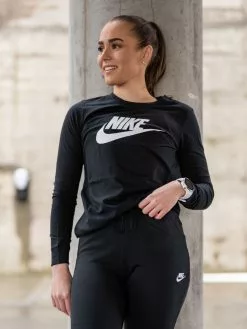 Nike Essential Long Sleeve Tee -Lee Butikk dsc05134