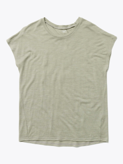 Houdini W`s Activist Tee -Lee Butikk ho 137874 inbgreen 220211 2