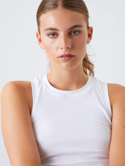 BJØRN BORG Ace Rib Tank Pocket 19 BJØRN BORG Ace Rib Tank Pocket -Lee Butikk k bb 10001078 we001 220927 3