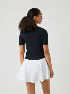 BJØRN BORG Ace Rib T-Shirt Pocket 14 BJØRN BORG Ace Rib T-Shirt Pocket -Lee Butikk k bb 10001123 bk001 220927 2