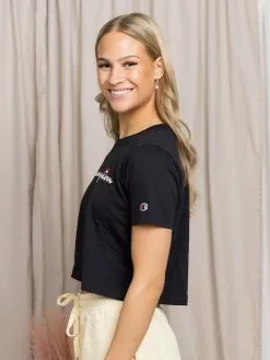 Champion Stitched Crop Tee -Lee Butikk k cp 115045 kk001 220506 2