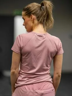 Craft Advance Essence Short Sleeved Slim Tee W -Lee Butikk k cr 1908767 743000 221031 fs 3