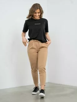 MOSS COPENHAGEN Terina Logo Tee 11 MOSS COPENHAGEN Terina Logo Tee -Lee Butikk k mc 17595 blackwhite 230125 fs 4