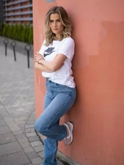 Nike Essential Tee -Lee Butikk k ni bv6169 100 220519 1