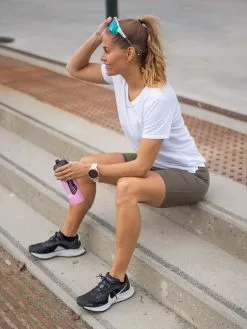 Nike One Luxe Short Sleeve Standard Top -Lee Butikk k ni dd0618 100 220426 3