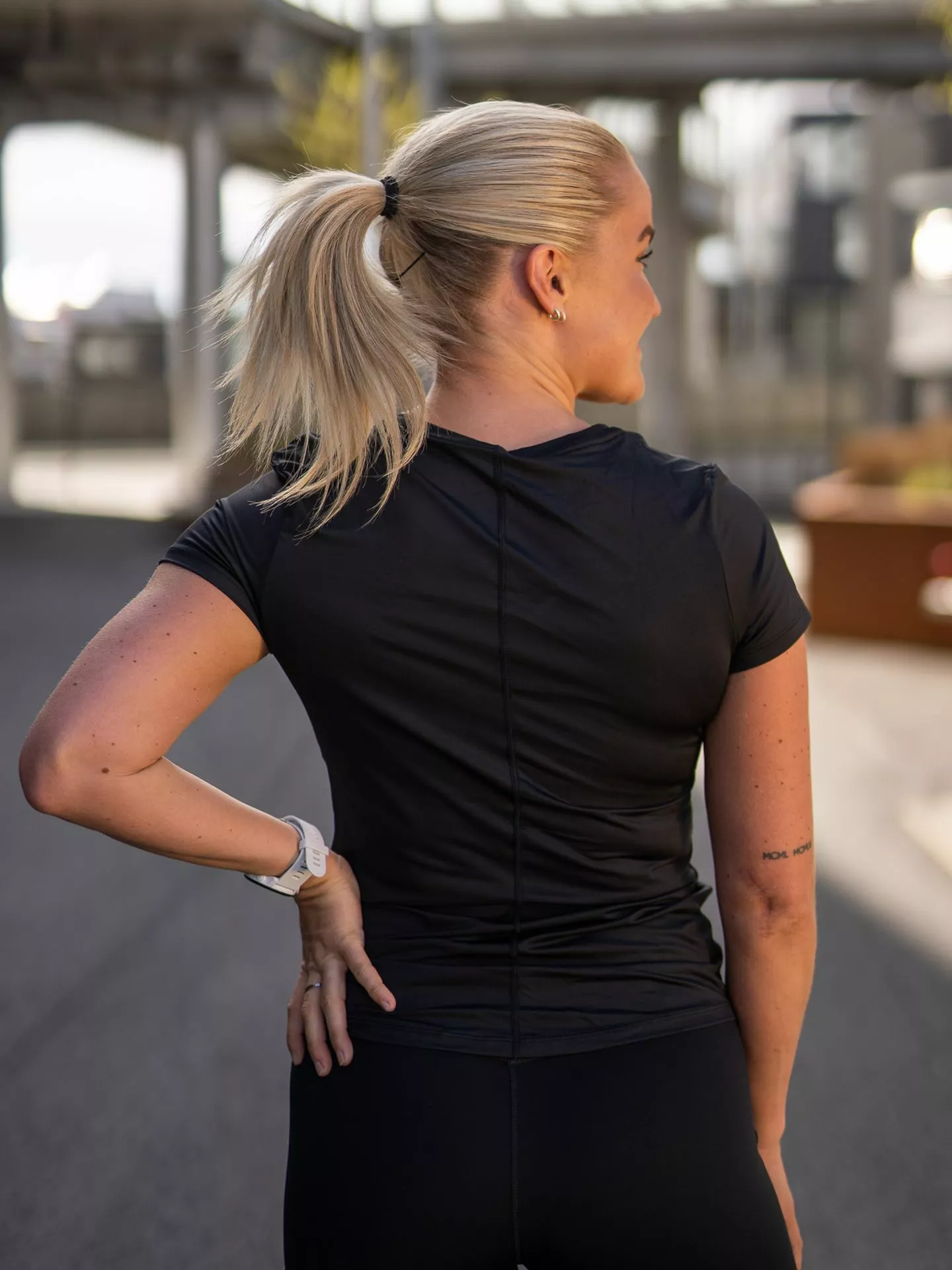 Nike One Short Sleeve Slim Top 6 Nike One Short Sleeve Slim Top - Bilde 4