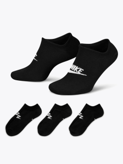 Nike Sportswear Essential Ankle Socks