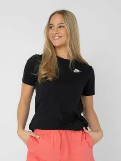 Nike Sportswear Club Tee