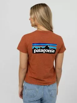 Patagonia Women’s P-6 Logo Responsibili-Tee -Lee Butikk k pa p37567 qzco 230322 fs 3