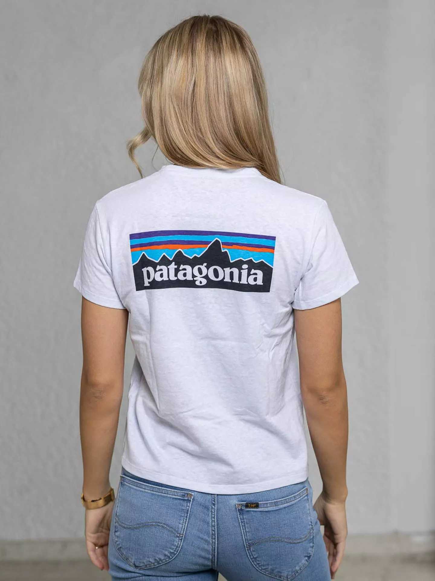 Patagonia Women’s P-6 Logo Responsibili-Tee 5 Patagonia Women’s P-6 Logo Responsibili-Tee - Bilde 3