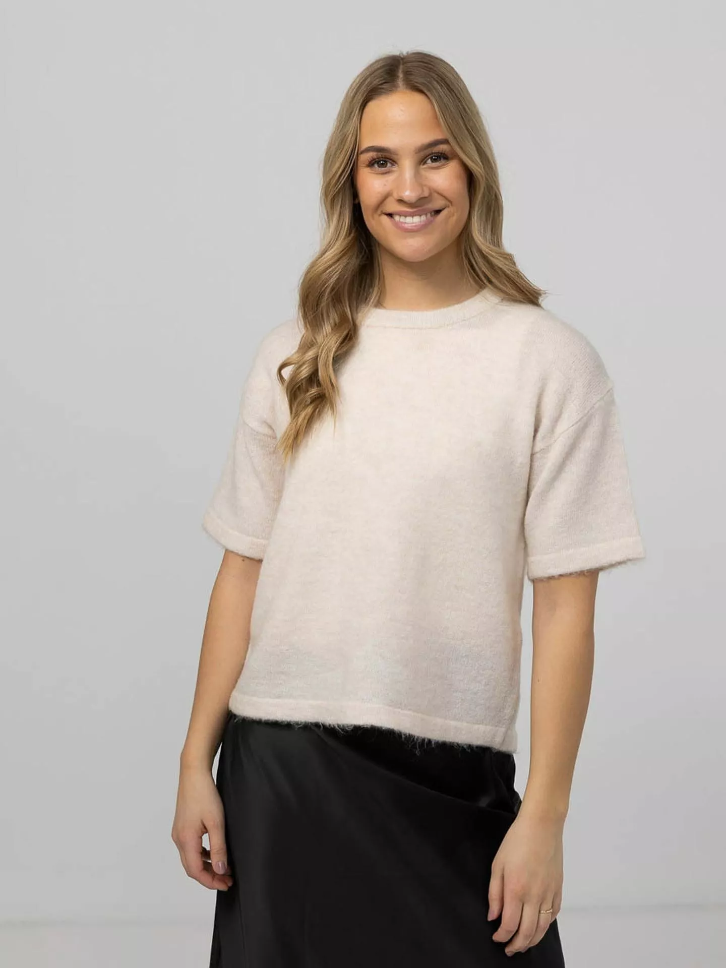 Selected Femme Liliana ME 2/4 Knit O-Neck 3 Selected Femme Liliana ME 2/4 Knit O-Neck