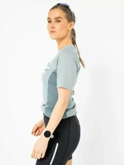 Swix RaceX Bodywear Short Sleeve -Lee Butikk k sx 40806 71601 221031 fs 2