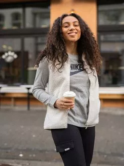 Nike Essential Long Sleeve Tee -Lee Butikk ni bv6171 063 220202 2