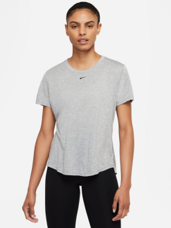 Nike One Short Sleeve Standard Top -Lee Butikk ni dd0638 073 210702 1