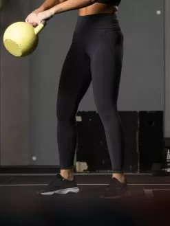 Reebok TS Lux High Rise Tight -Lee Butikk re tslxhr hb2027 220302 1