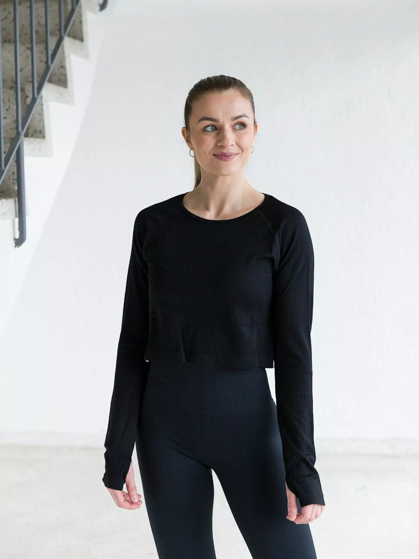Röhnisch Seamless Crop Long Sleeve 3 Röhnisch Seamless Crop Long Sleeve