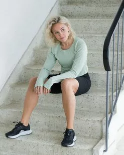 Röhnisch Seamless Crop Long Sleeve 13 Röhnisch Seamless Crop Long Sleeve -Lee Butikk ro 111096 s297 220105 4