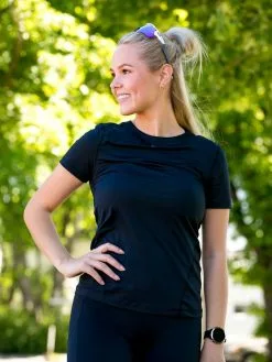 Nike Pro 365 Top SS Essential 15 Nike Pro 365 Top SS Essential -Lee Butikk sehk2397